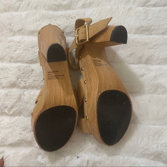 NY & C HEELS (8) - Picture 3 of 3